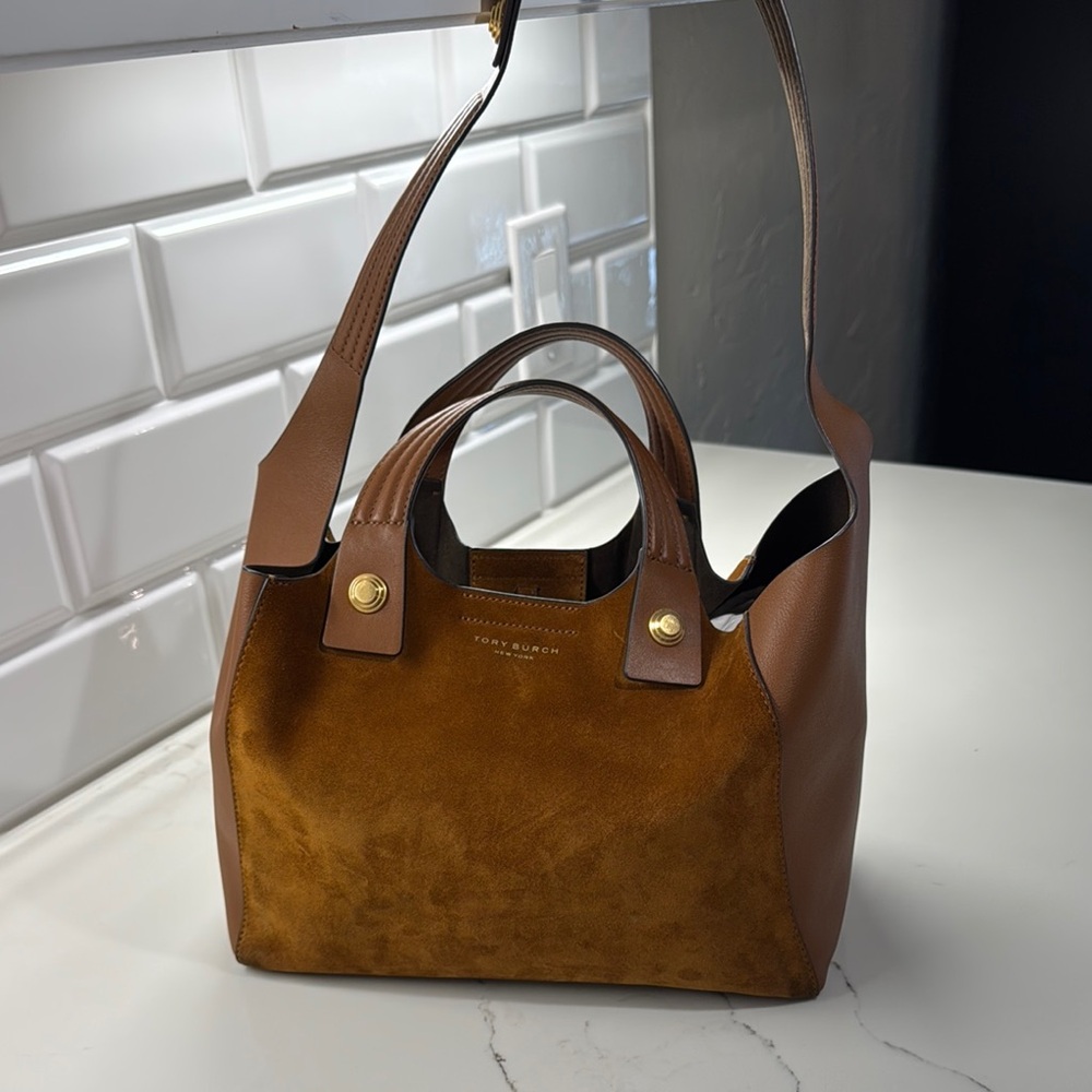 Tory Burch Brown Leather Tote Bag with Structured Design